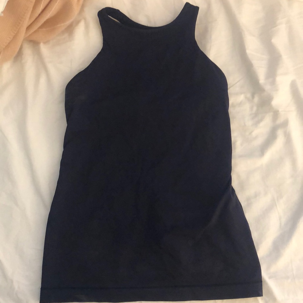 Lululemon workout tank